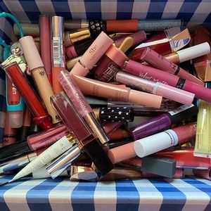 Variety of lippies